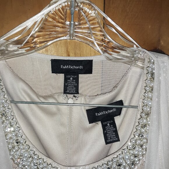 R-M Richards-((New)) (( Item # 310 )) - Picture 7 of 12